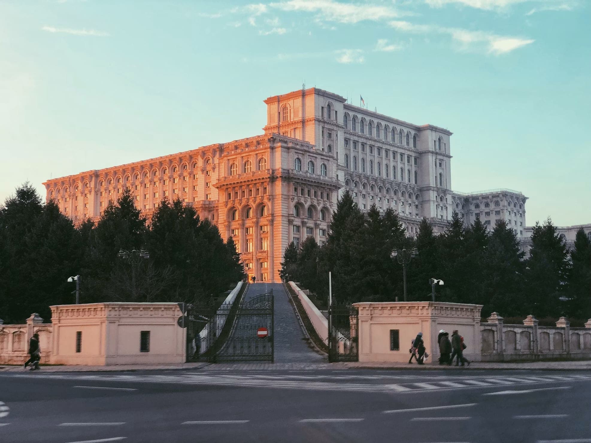 P.I. INTERNATIONAL SUMMER SCHOOL